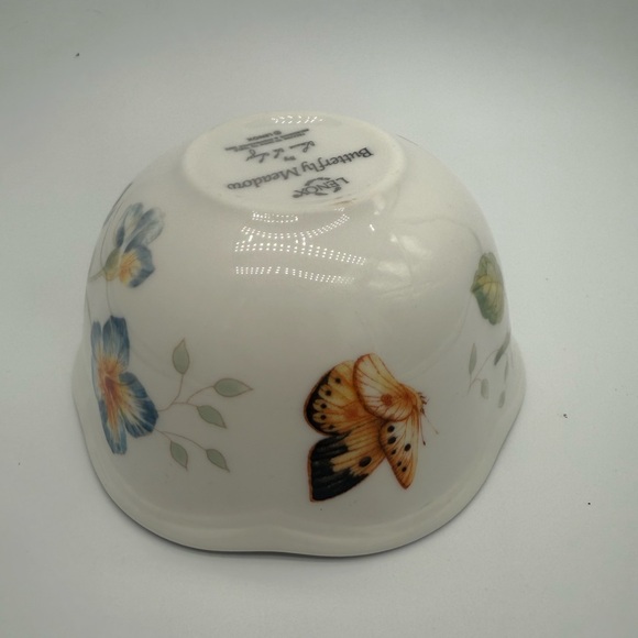 Butterfly Meadow Lenox Small Serving Fruit Bowl Bee Le Luyer All Purpose Scallop - Picture 10 of 11
